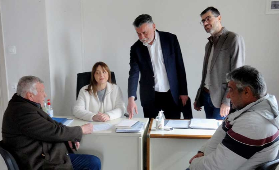 Το Γραφείο Εξυπηρέτησης για Σύνδεση με τον Βιολογικό Καθαρισμό στη Νίκαια επισκέφθηκε ο Θανάσης Νασιακόπουλος
